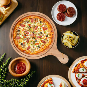 WOODEN ROUND PIZZA SERVING BAT